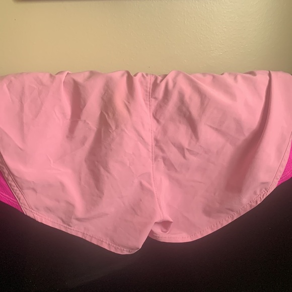 Worsen a few times but there too small for me - Picture 4 of 4